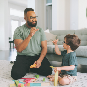 Parler aux enfants avec bienveillance et efficience