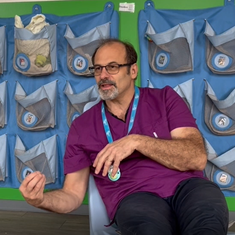 Interview titre de niveau bac Accueillant Éducatif : Guillaume, employeur, prend la parole