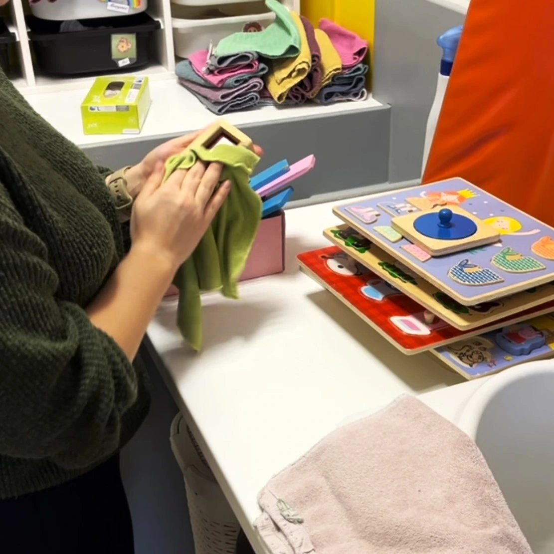 Nettoyage des jouets en crèche