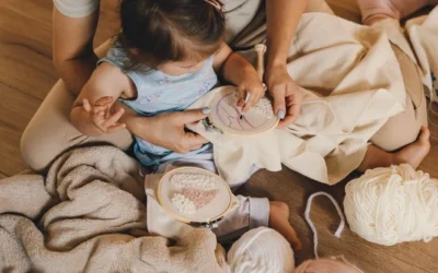 Créer avec les enfants : couture sans machine pour des projets ludiques et sécurisés